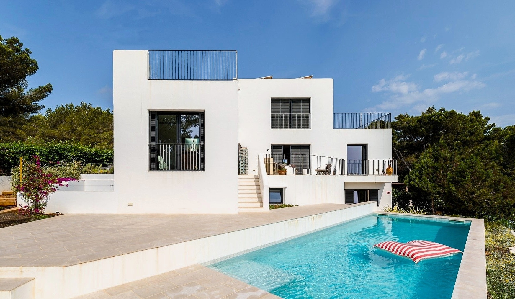 Vivienda en Cala Llenya